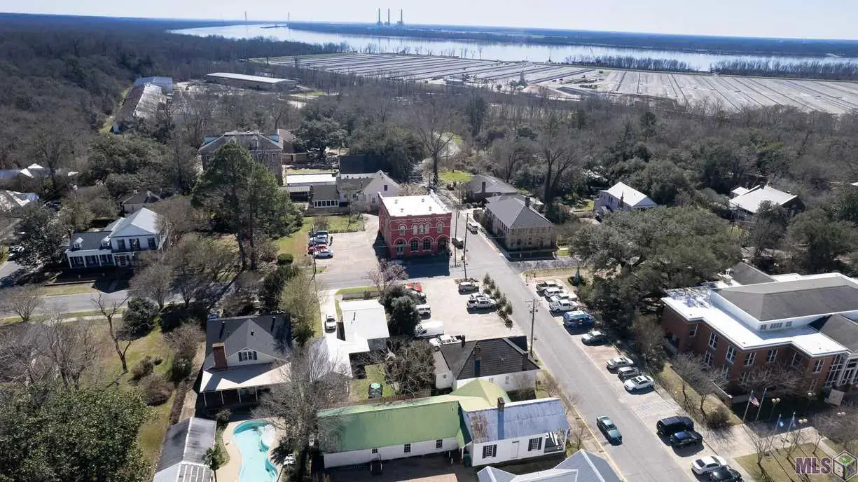 banks in st francisville la