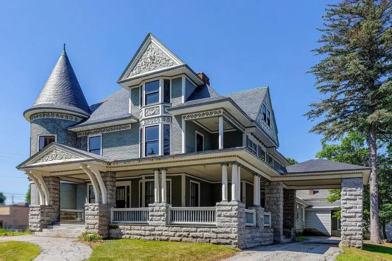 1898 Victorian Gem In Sale For $395,000