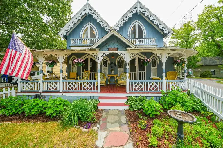 Victorian-Style Home In Massachusetts In The Market For $949.000