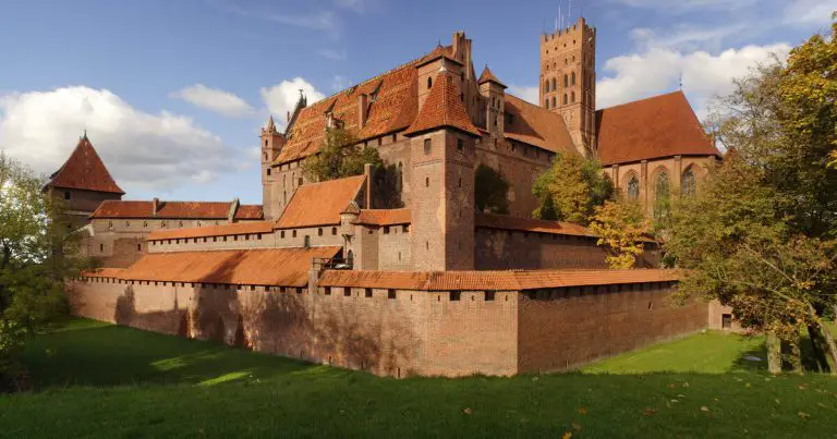 The World’s Largest Brick-Castle, The Castle of the Teutonic Order