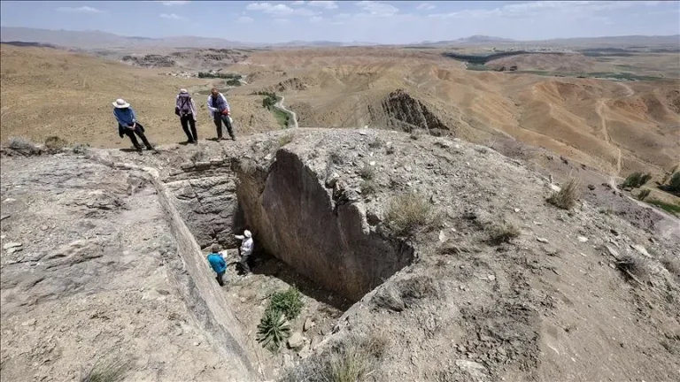 Archaeologists Discover 2800 Year Old Urartian Castle In Turkey