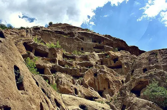 1000 Years Old Houses Carved Out Of Rock: Guyaju Ruins