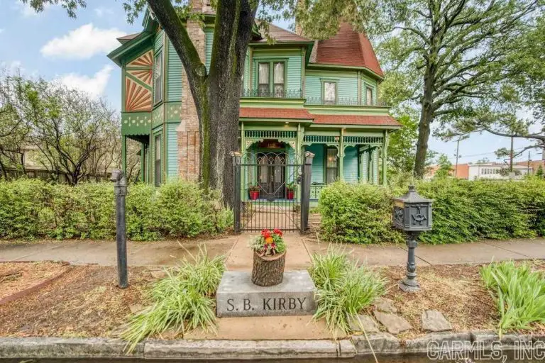 Immaculately Restored Furnished 1887 Queen Anne Victorian in Little Rock’s Quapaw Quarter Hits the Market for $665K