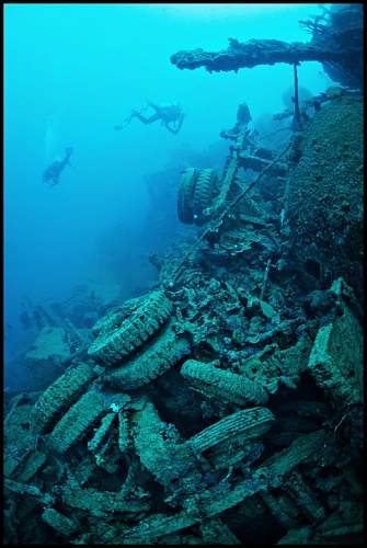 WWII Madness of Million Dollar Point: The USA Dumped 1000’s Of Tons Of Vehicles Into The Pacific