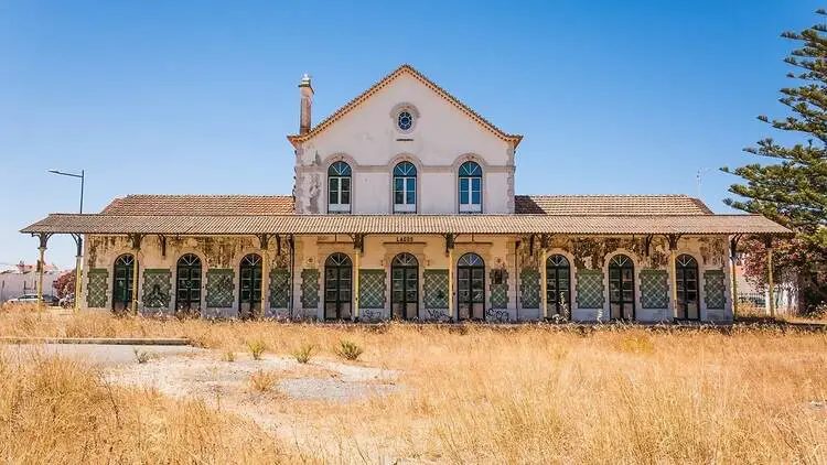 10 Spectacular Abandoned Train Stations You Must See