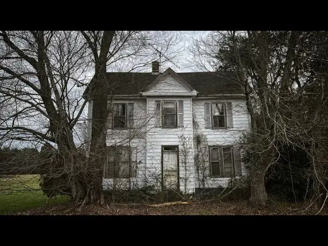 Beautiful 152 year old Abandoned Mansion in Tennessee – Incredible Woodwork