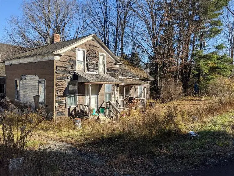 Before And After Of This Abandoned House