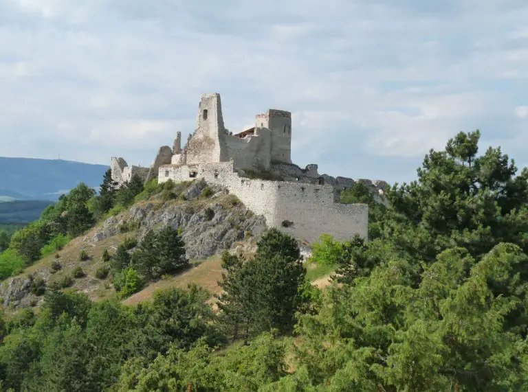 Castle of Čachtice in Slovakia: Echoes of Elizabeth Báthory’s Dark Legacy