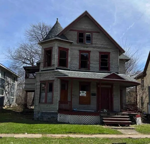 Circa 1880 Abandoned House For Sale In Syracuse, NY $2K