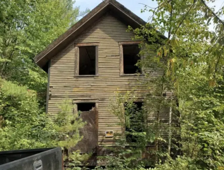 Abandoned Railroad Station May Get A New Life – Monson Junction, Maine