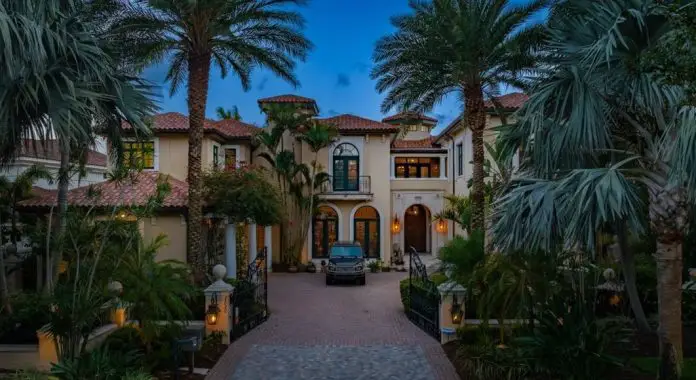 Lingerie Mogul Rhonda Shear’s ‘Bellissimo Palazzo’ Estate in Saint Petersburg, Florida