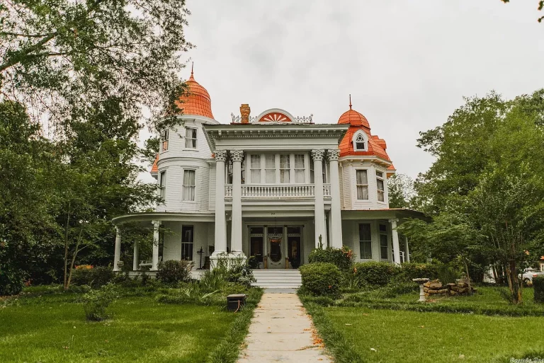 Historic 1906 Allen House For $438,000 in Monticello, Arkansas