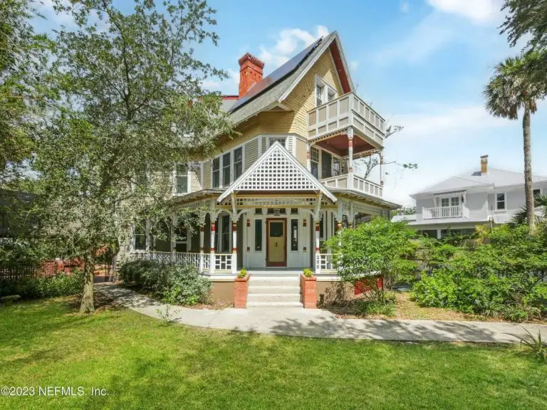 Beautiful 1890 Upham Winter Cottage For $1.3 Million in Saint Augustine, Florida