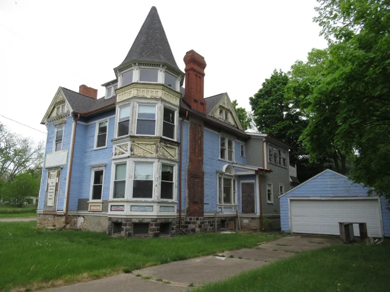 Michigan Restoration Project To Be Featured In This Old House With Original Features Lists For $95K!