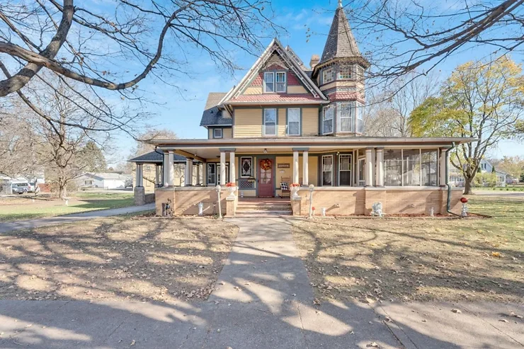 1893 Warren McCray House With 5,000 Sq Feet & Amazing Stain Glass  For $170,000!