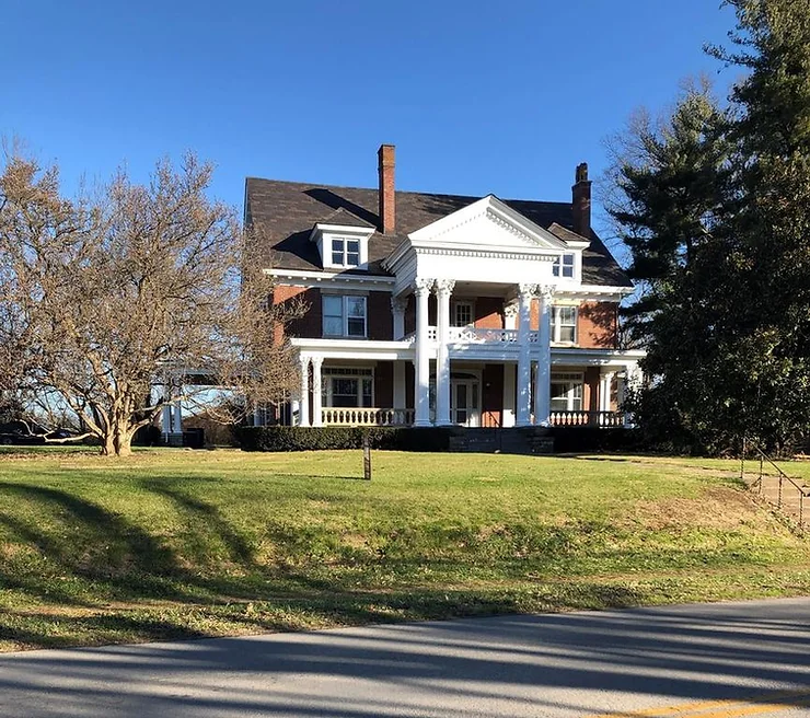 1906 Kentucky Classical Revival Mansion With $12,000 Chandelier For Only $400K! Inside Photos!