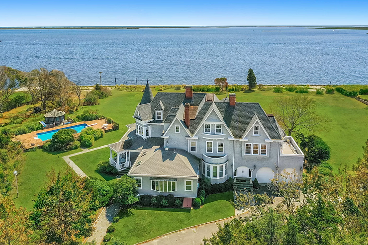 1896 Victorian With 3 Acres And 9,000 Sq Foot On Sale For $3.895 Million!