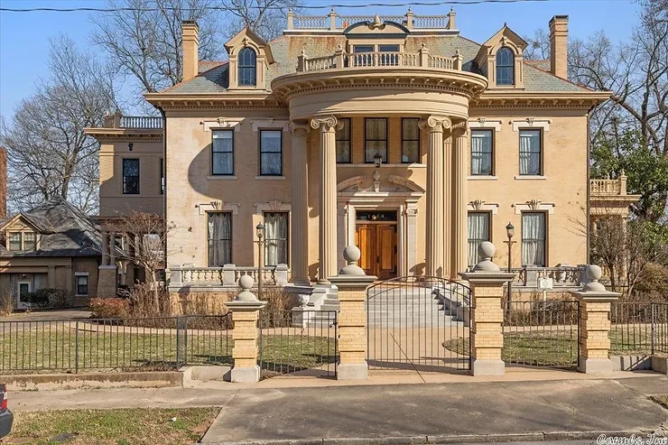 1900 Gilded Age Mansion Hotze House With Interiors Designed By Tiffany Only For $1,600,000!