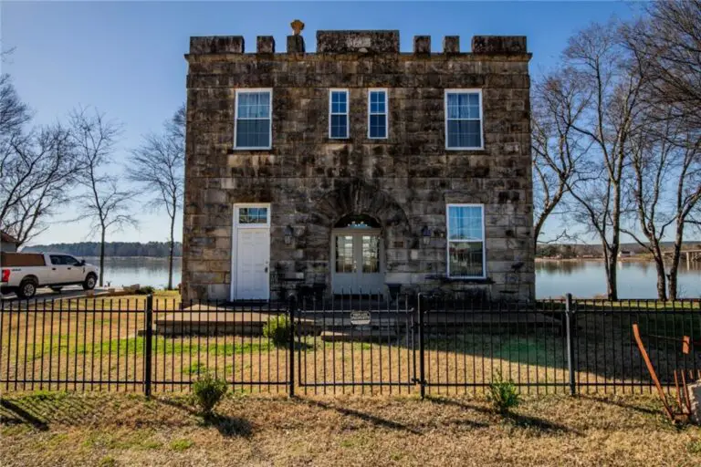 Fully renovated 1914 Jailhouse in Ozark Listed For $600,000!