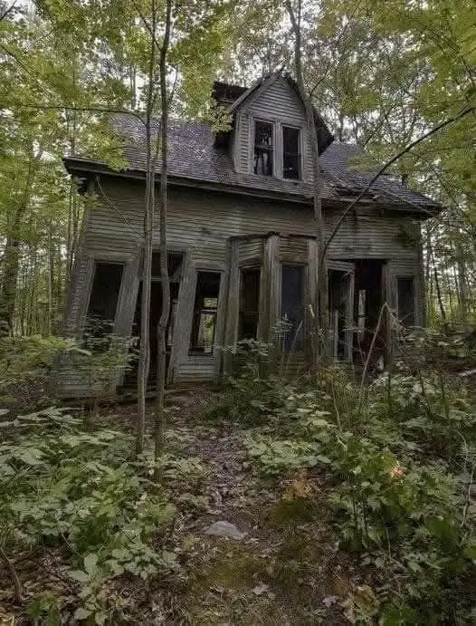 This old house was built way back in 1889