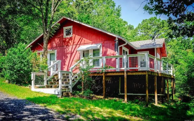 Furnished Mountain House In Arkansas On 1 Acre For $179,900!