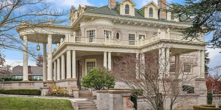 1907 RUST MANSION IN TACOMA WASHINGTON