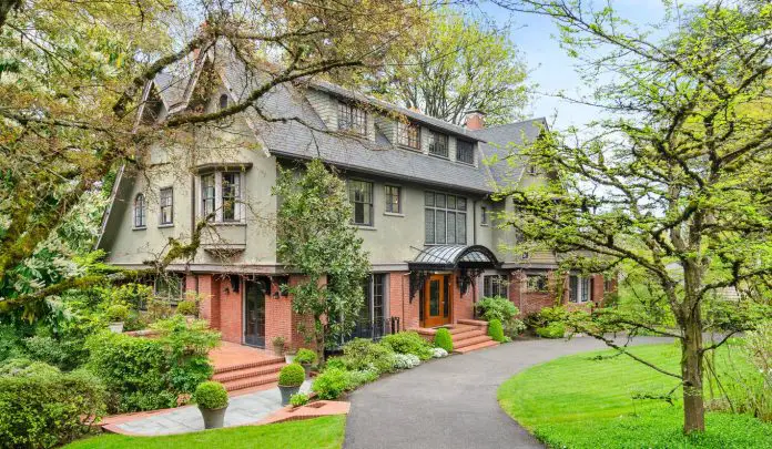 Historic 1912 Giesy-Failing House in Portland, Oregon Selling For $2.19 Million!