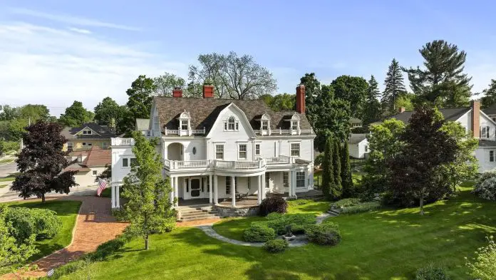 Historic 1897 Cobbs Estate in Cadillac, Michigan For $649K