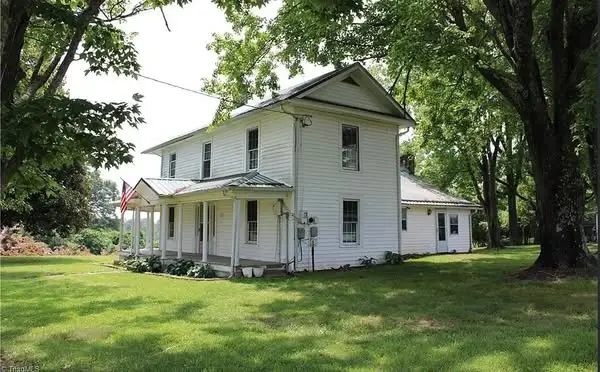 Diamond in the Rough! Almost three acres in North Carolina. $199,000