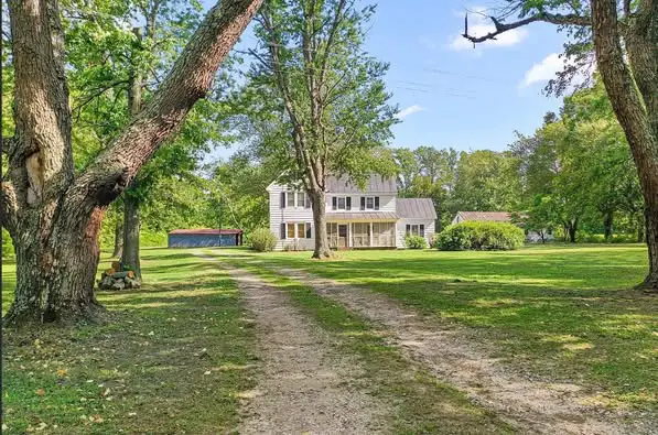Pretty setting! Over three acres in Virginia. Close to waterfront! $285,000