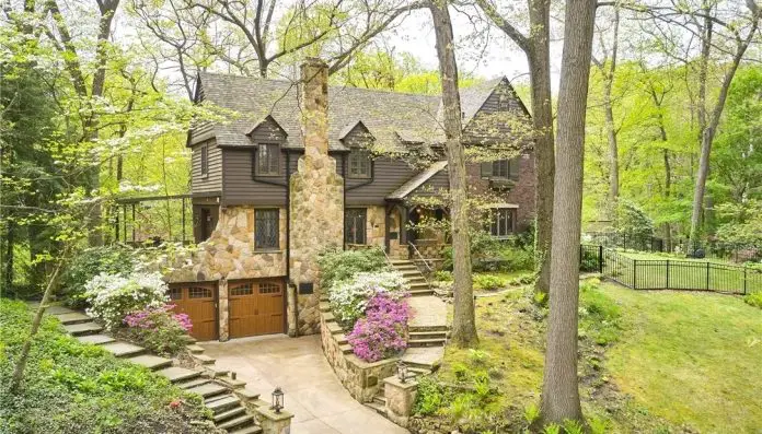 Timeless 1929 Stone & Brick-Clad English Tudor in Akron, Ohio For Sale