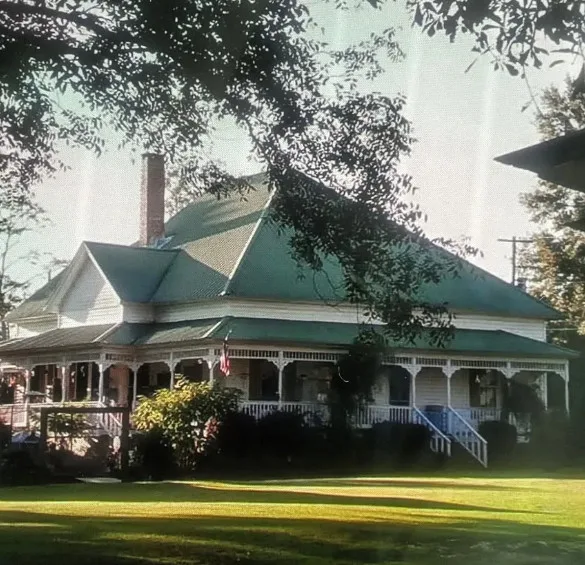 Porch goals! Circa 1895. Two acres in Alabama. $185,000
