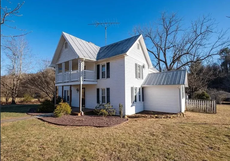 Real pretty setting! Circa 1892. On 13 acres in North Carolina. $299,900