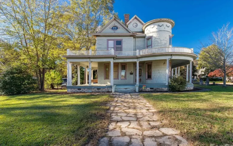 Pretty details! Nice porch! Circa 1892 in South Carolina. $319,900