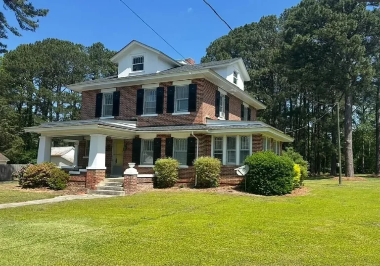 Deal of the Day! Circa 1925. Almost an acre in North Carolina. $150,000