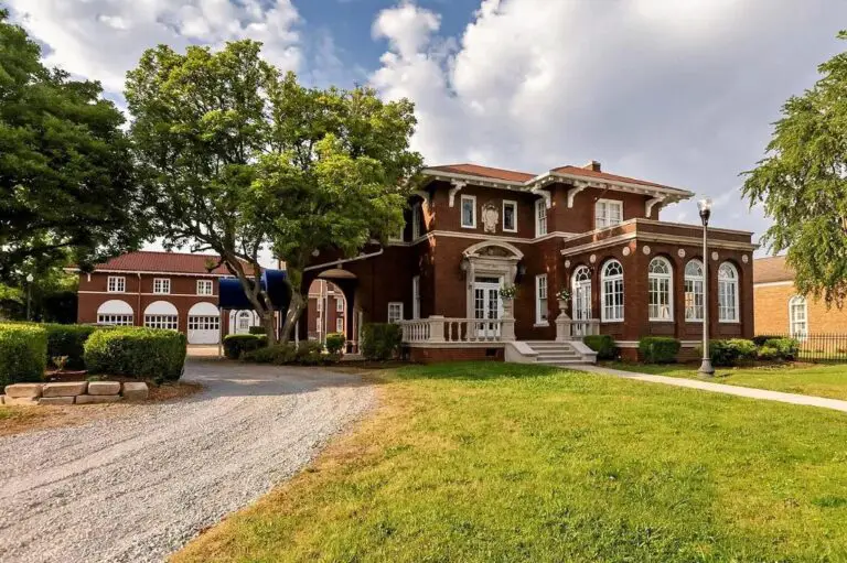 Twin Mansions And A Carriage House! 15 Bedrooms! Circa 1921 In Illinois For $695,000!