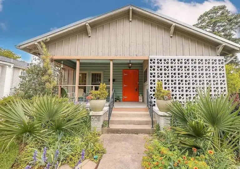 Time Capsule! Circa 1942 Beauty in Arkansas For Just $159,000!