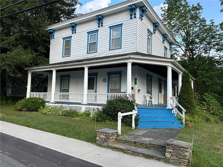 $189,000 – Historic 1857 Farmhouse on Nearly 1 Acre