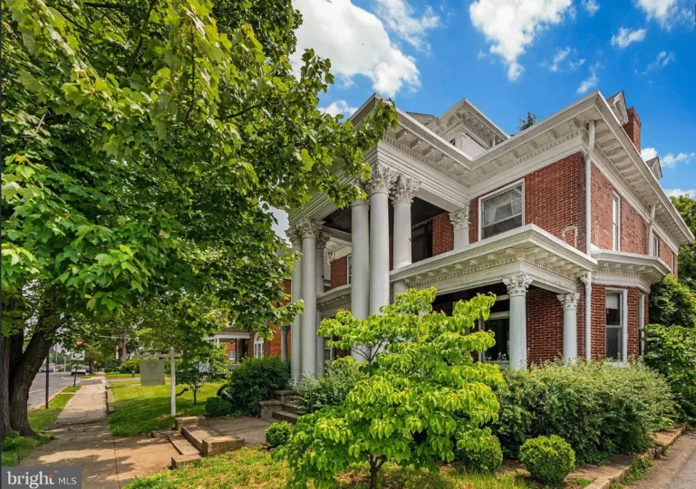 Beautiful woodwork! Circa 1913 in Maryland. $325,000. To see inside, look down below.