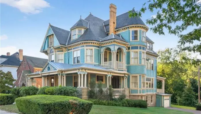 Historic 1890 Queen Anne Victorian in Washington, Pennsylvania For Just $419,900