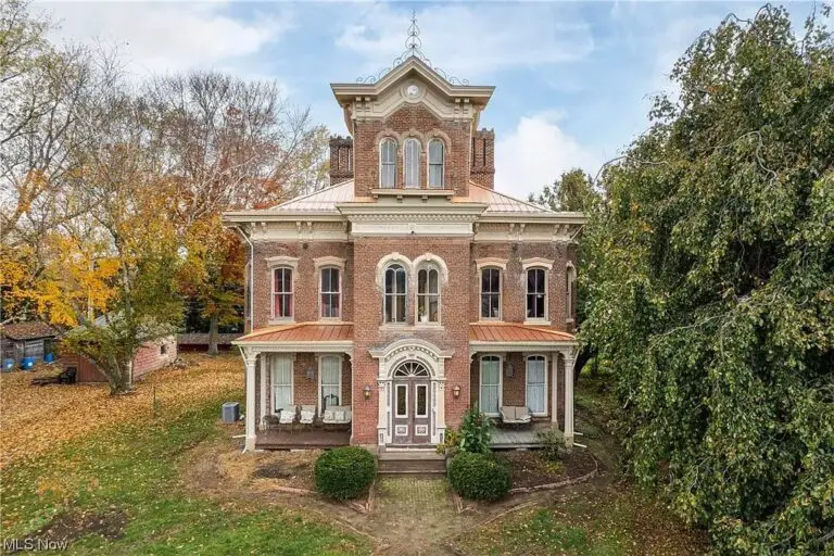 Historic 1874 Italianate Manor with Belvedere Tower on 4.4 Acres – Newcomerstown, OH