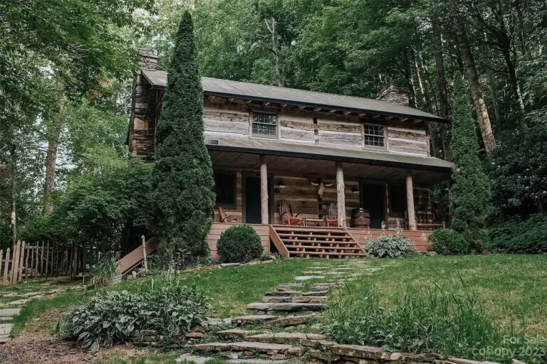 Fully Reconstructed 1847 Log Cabin in Boone, North Carolina