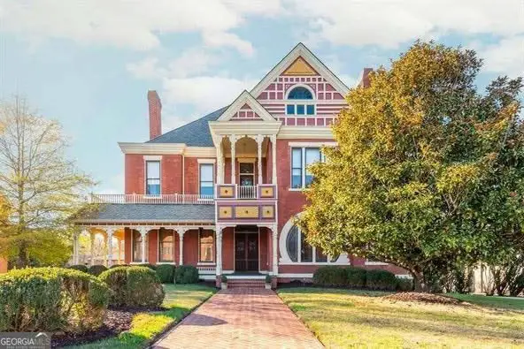 The Historic Felker House Listed For $1,250,000 In Dalton, Georgia