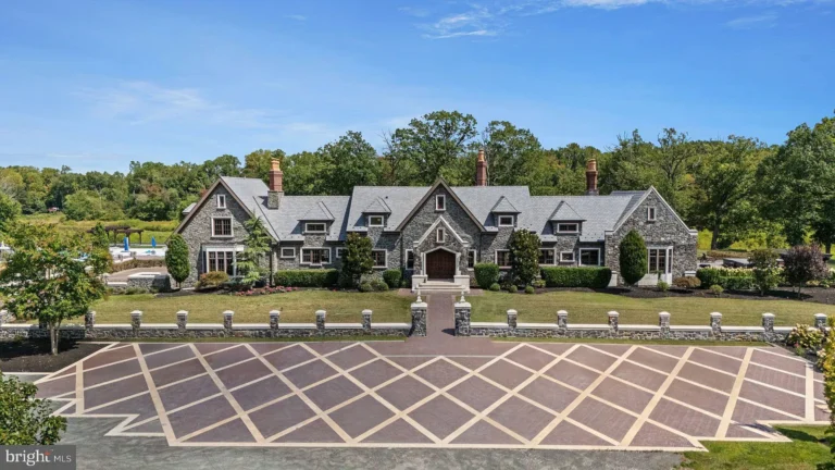 Stunning Property in Woolwich Township, New Jersey Listed For $4,999,999