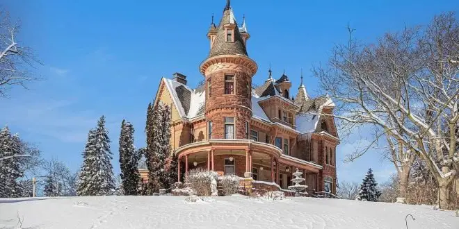 1895 Mansion in Kalamazoo, Michigan – The Henderson Castle