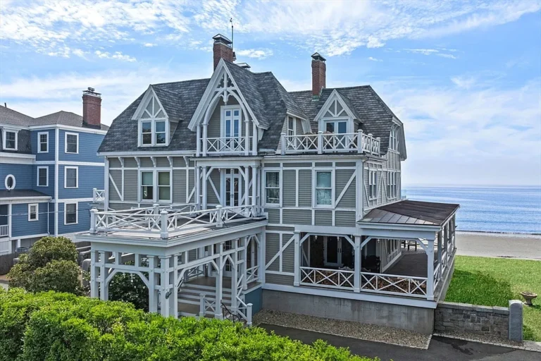Historic 1895 Richard Morris Hunt-Designed Beachhurst Reduced in Swampscott, Massachusetts