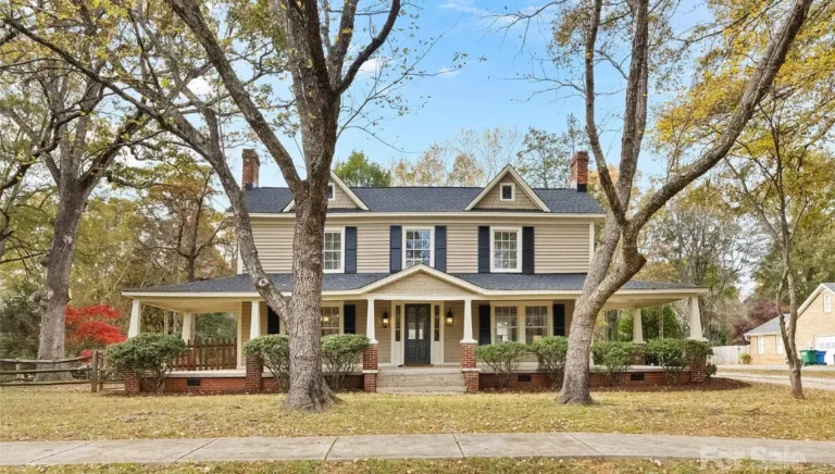Porch goals! Circa 1878. One acre in North Carolina. $499,000