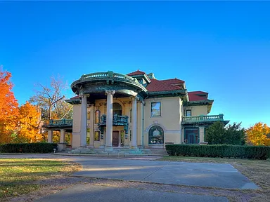 $299,900! The Powers Mansion. Over 7,000 square feet in Illinois.