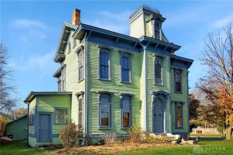 Stunning Craftsmanship! Circa 1876 House In Franklin, Ohio For Only $250,000!