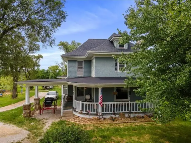 Grand Ballroom! Circa 1906 On 20 Acres For Only $449,500 In Holden, Missouri!